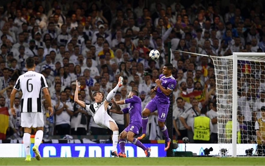 Top 10 Most Beautiful Champions League Goals of All Time