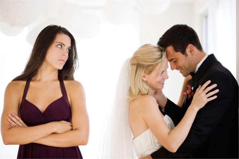 Reaction of 12 Zodiac Signs When Ex-Lover Getting Married