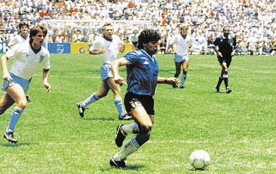  Diego Maradona and the Best Goals in World Cup History: 