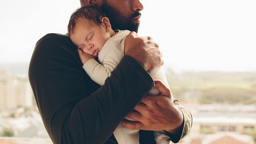 Top 5 Male Zodiac Signs Who Are The Perfect Dads, According to Astrology