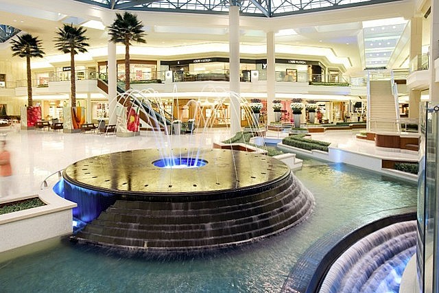 Top 10 Biggest Shopping Malls In Florida For Visitors