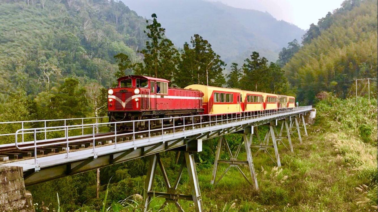 Top 10 Most Beautiful Asian Countries To Travel By Train