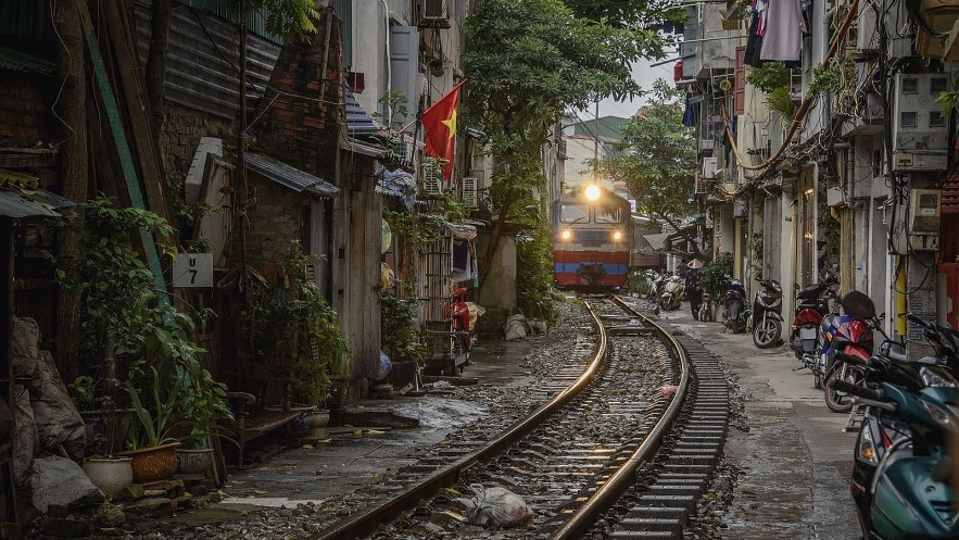 Top 10 Most Beautiful Countries To Travel By Train In Asia