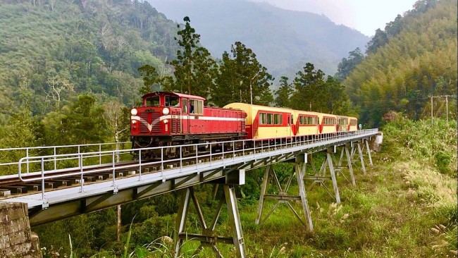 Top 10 Most Beautiful Asian Countries To Travel By Train