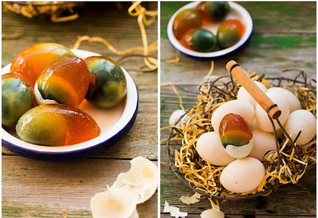 What is the Century Eggs (Preserved Duck Eggs) - The World's Weirdest Dishes