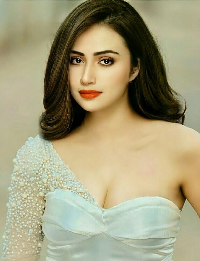 Top 10 Most Beautiful Pakistani Women (Updated 2023)