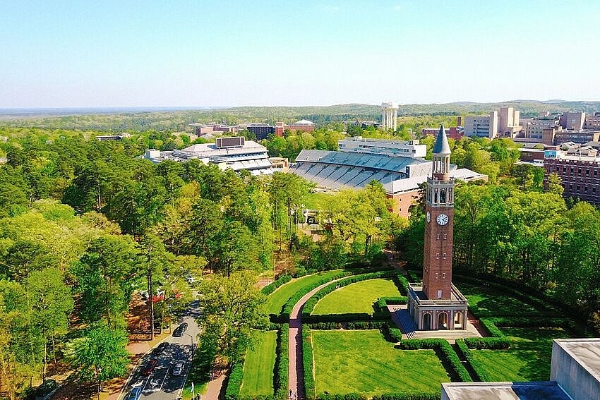Top 30 Most Breathtaking College Towns in the US