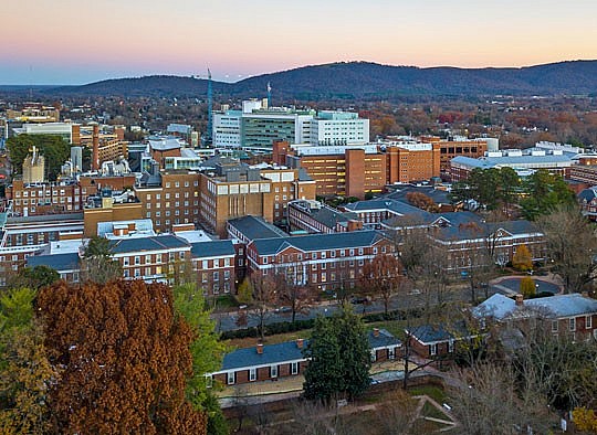 Top 15 Most Breathtaking College Towns in the US