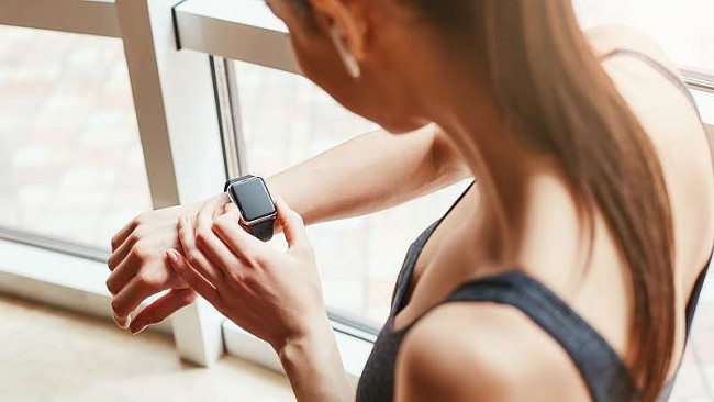 best smartwatches for fitness tracking top 10 options for health enthusiasts