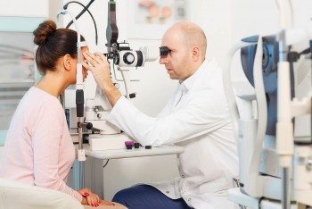 Top 10+ Best Ophthalmology Hospitals In The US Today (By US News)