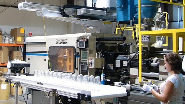 top 10 largest plastic injection molding companies in the us