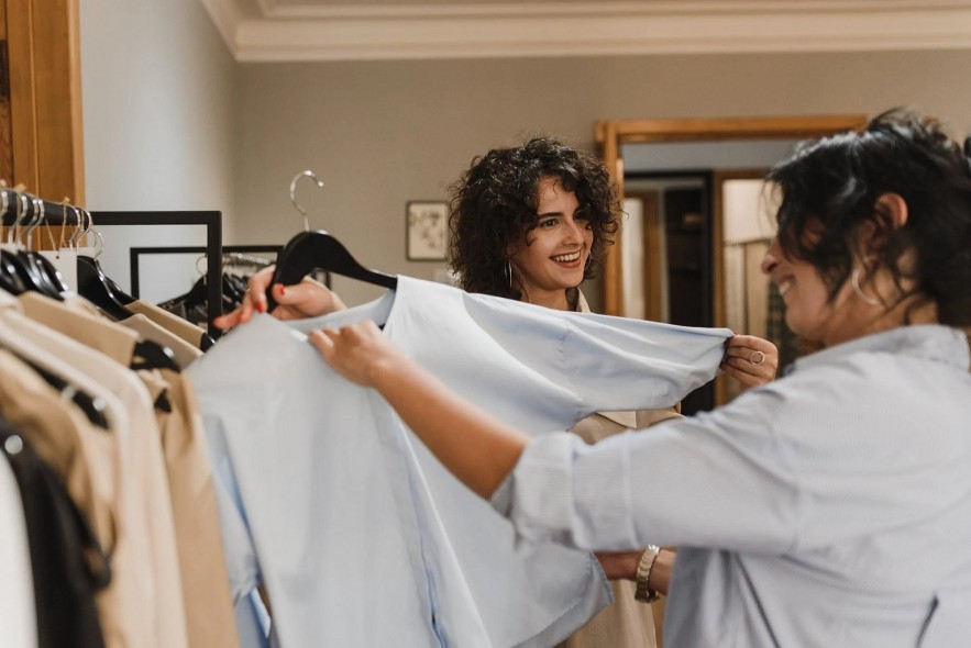 How to Organize Different Aspects of Your Clothing Business