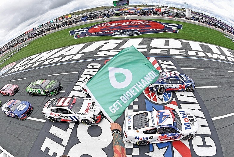 Best Free Ways To Watch NASCAR Racing Anywhere in the World