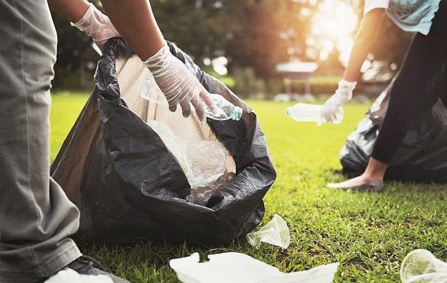 Is it 500 Years or 1000 Years for a Plastic Bag to Decompose?