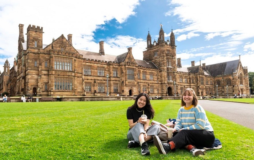 Top 10 Prestigious Universities in Australia 2025