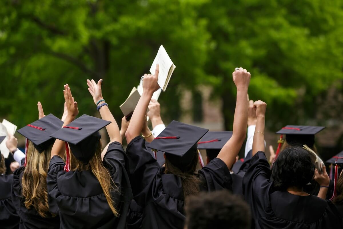 Top 10 Universities In The US With The Most Super Wealthy Graduates