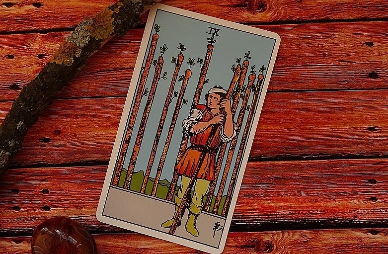 Tarot Card Reading for December 2023: The Luckiest and Unluckiest Zodiac Signs