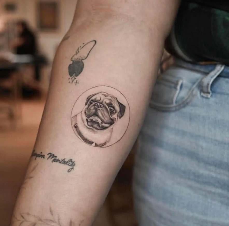 Top 10 Hottest Tattoo Trends In 2024: Sticker Sleeve, Lo-fi, Micro Hearts and More
