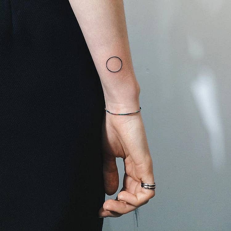 Best Minimal Style Tattoos For Simple People