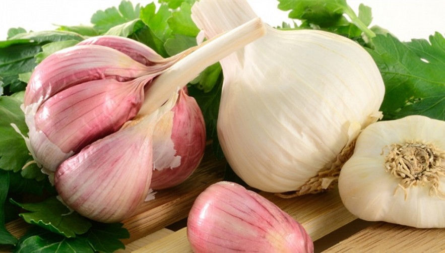 What foods are incompatible with garlic? 4 Foods to Avoid When Eating Garlic