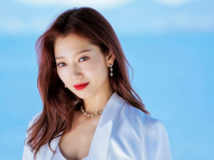 Top 11 Highest-Paid Korean Actresses 2024