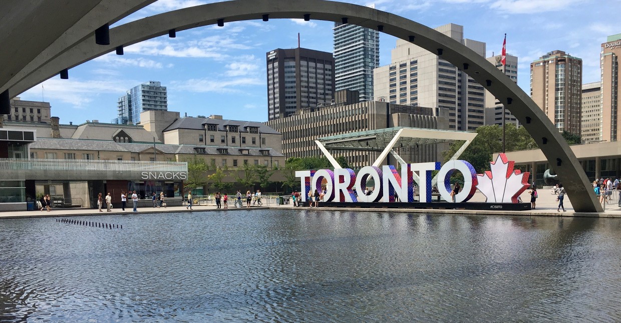 Top 10 Largest Shopping Malls/Retail Centers In Toronto