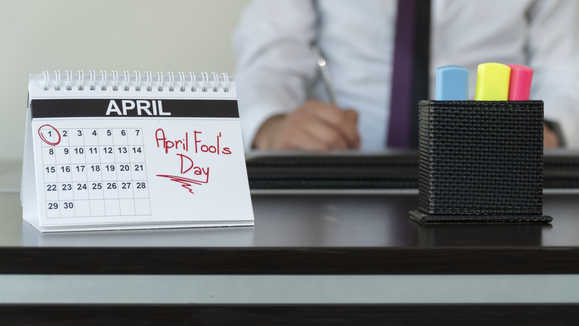 April Fools’ Day: Top 30 Best Pranks For Your Boss and Colleagues