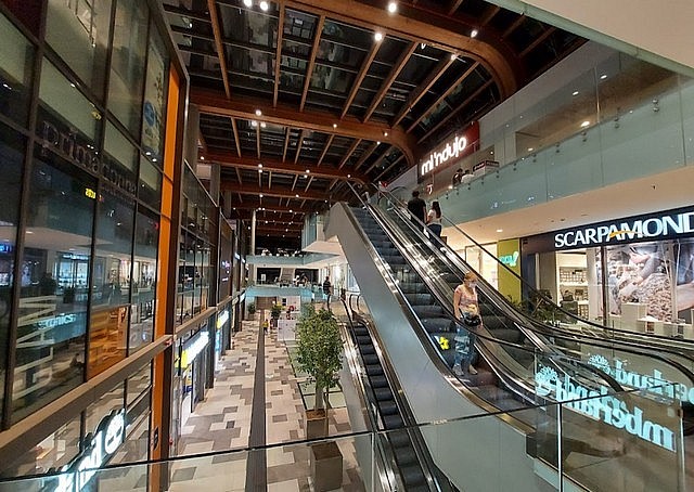 top 10 largest shopping mallsretail centers in rome