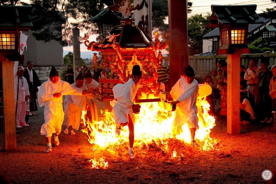 Top 10+ Most Dangerous Traditions/Practices In The World Today