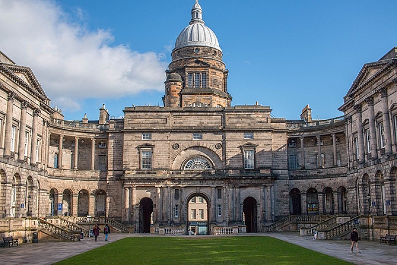 Top 10 Prestigious Universities in the UK 2025