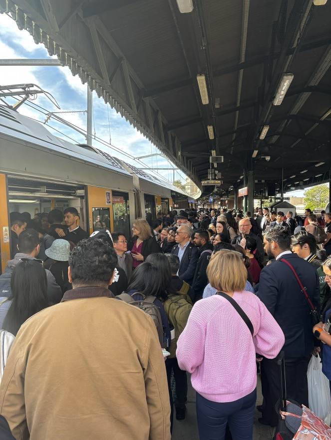 Ultimale Guides on Sydney Train Services Cancelled And Delay - Update