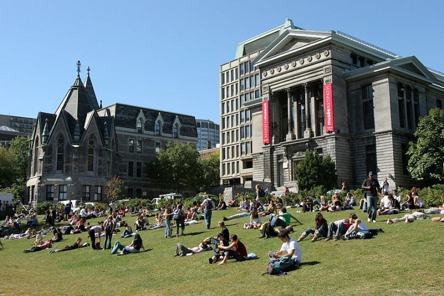 Top 10 Prestigious Universities in Canada 2025