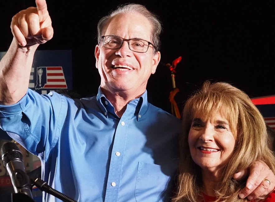 Mike Braun, left, and his wife Maureen 