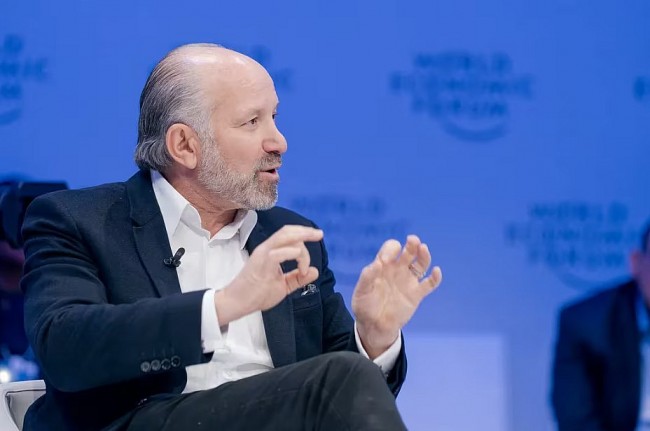 who is howard lutnick from orphan to billionaire treasury secretary