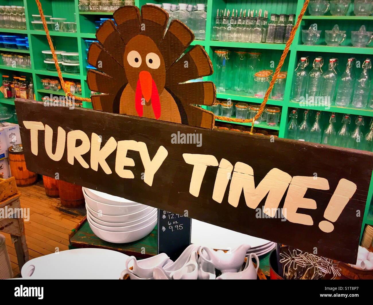 Thanksgiving 2024 Are Supermarkets Open? Convenience Stores, and More