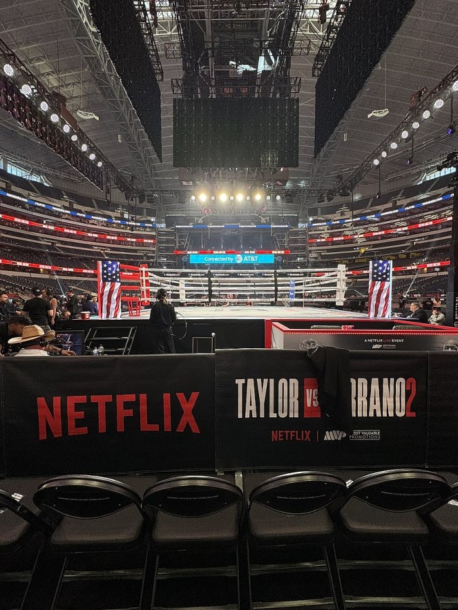 Mike Tyson vs. Jake Paul LIVE BOXING: Waiting for the historic moment