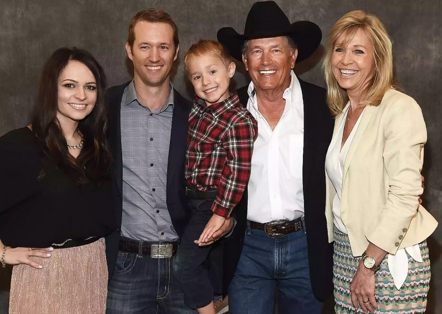 Who is George Strait, The King of Country Music: Family, Love Story, Honors, and Net Worth