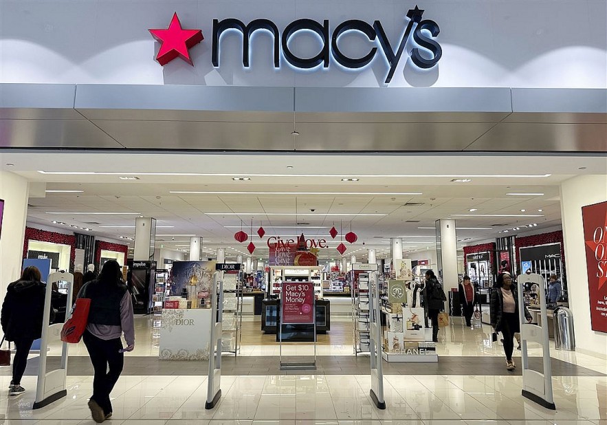 Macy’s says employee hid up to $154 million in expenses