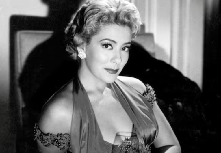 Pinal had a career spanning more than six decades in which she appeared in more than 60 films produced in Mexico, Argentina, Spain and even the United States.