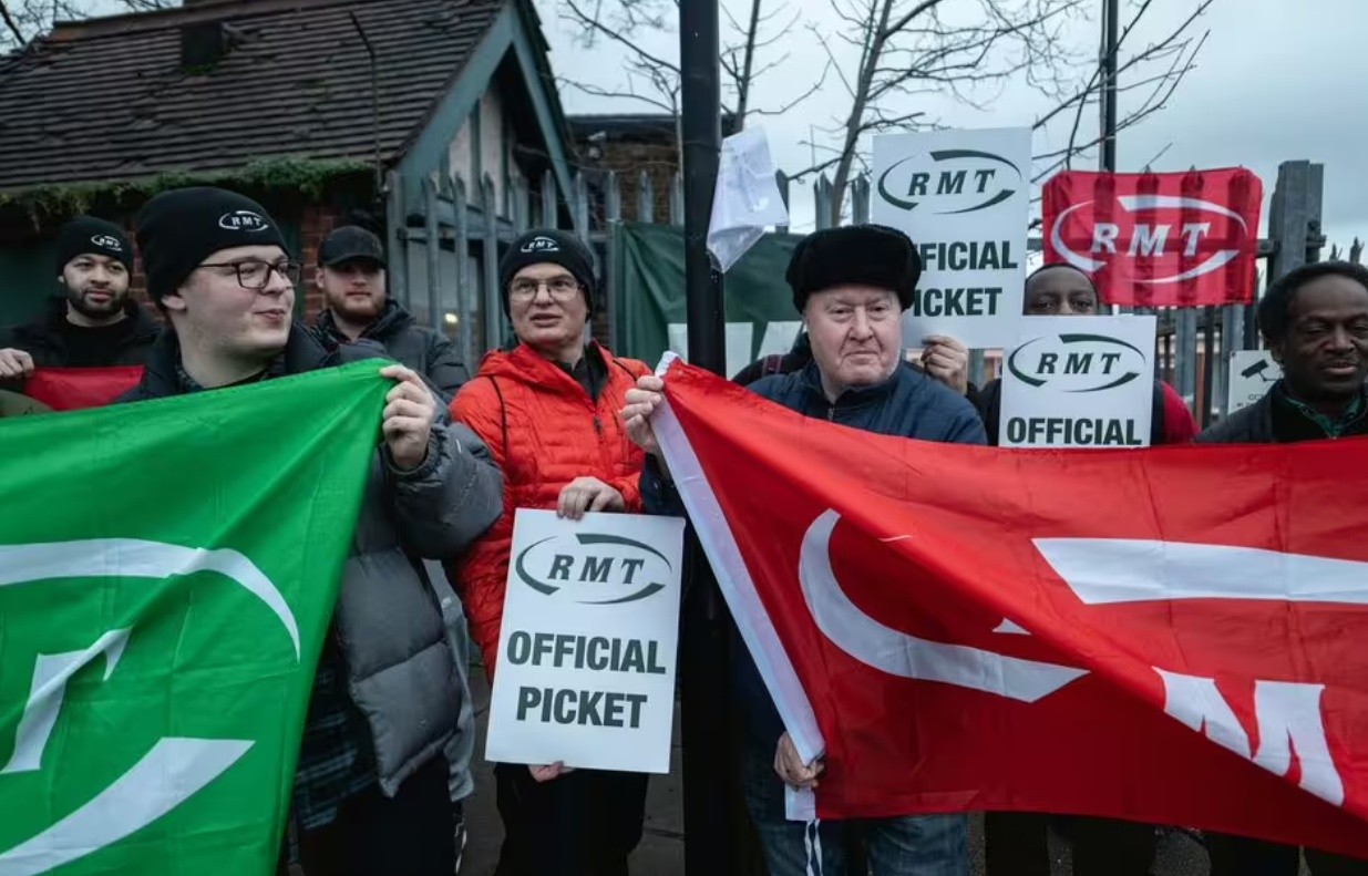 The RMT union is to strike, rail officials say