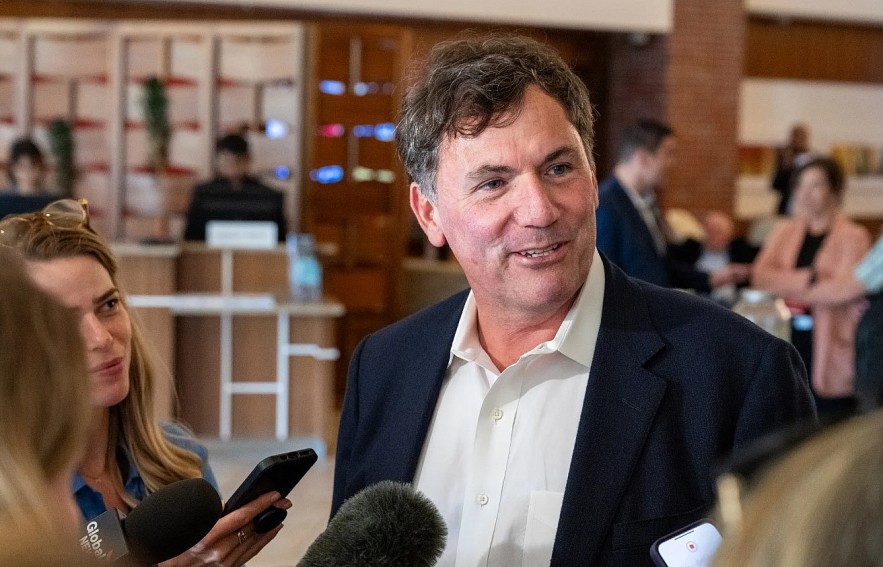 Dominic LeBlanc sworn in as new finance minister