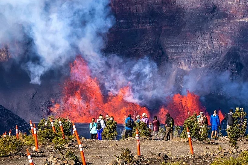 Tourists flock to see Kilauea Volcano Erupts in Hawaii