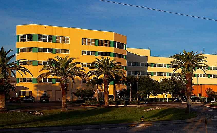 Top 10 Hospitals in Florida 2025/2026 Among America's 50/100 Best Hospitals