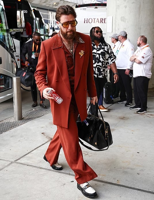 Travis Kelce Super Bowl outfit 2025