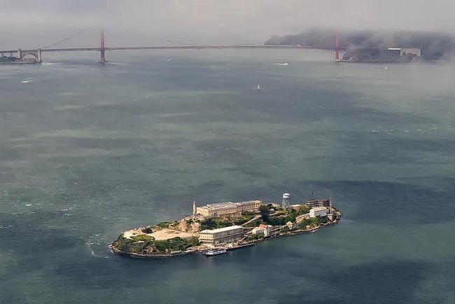 alcatraz reawakens history location tourism and preservation