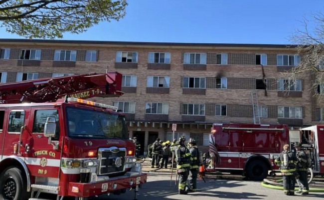 fatal milwaukee apartment fire in concordia neighborhood leaves 4 dead dozens displaced