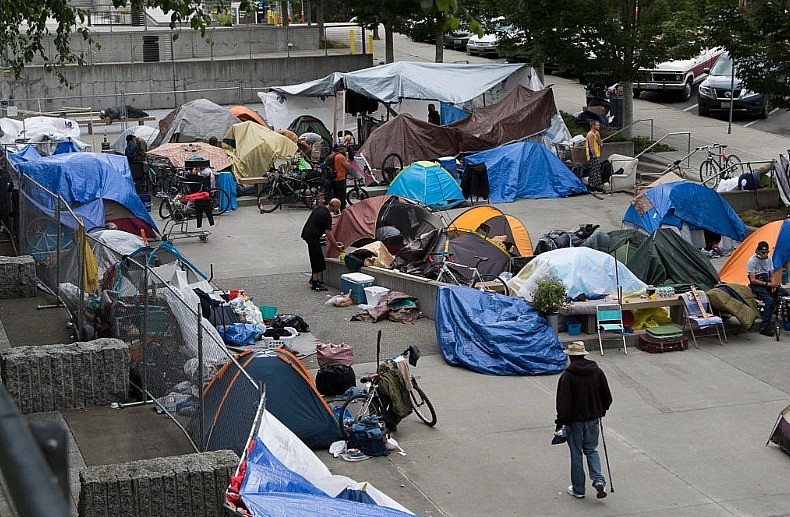 Why the United States Is the Richest Country in the World but Still Has So Many Homeless People