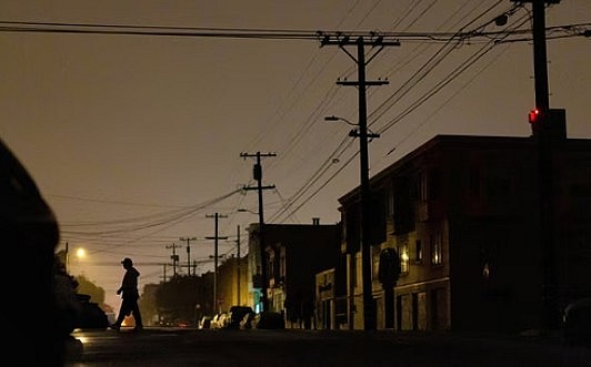 San Francisco was brought to a near standstill on Saturday after a major power outage plunged large parts of the city