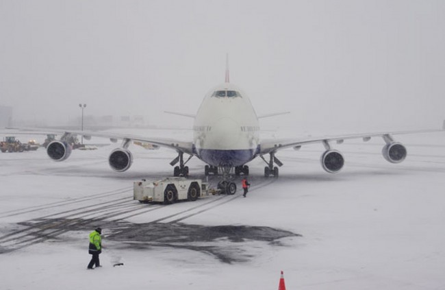 Weather Alert: Freezing Rain Threat in New York as Wintry System Lingers Through Monday