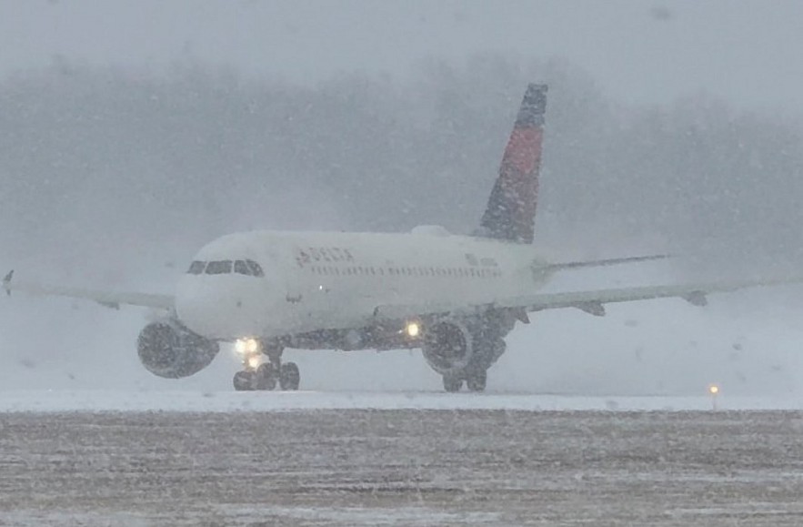 US snowstorm affects 1500 flights